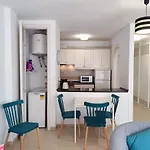 The Heights - Cristianos - Heated Pool - Wifi Free Apartment