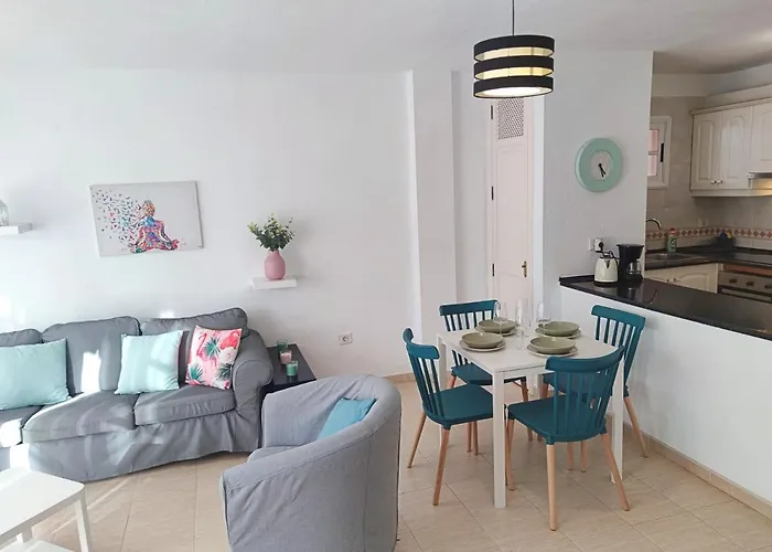 Appartement The Heights - Cristianos - Heated Pool - Wifi Free