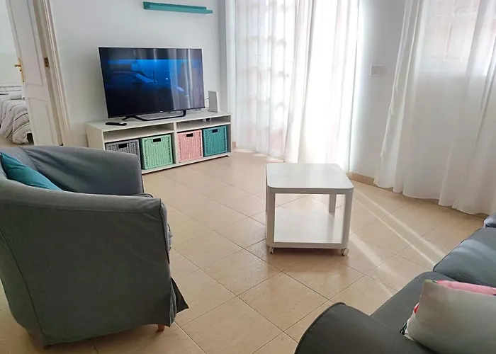 The Heights - Cristianos - Heated Pool - Wifi Free *