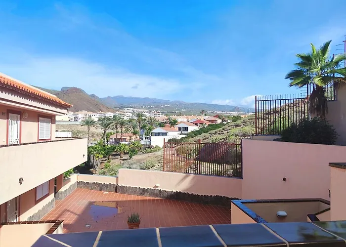 The Heights - Cristianos - Heated Pool - Wifi Free *