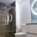 The Heights - Cristianos - Heated Pool - Wifi Free * 洛斯克里斯蒂亚诺斯