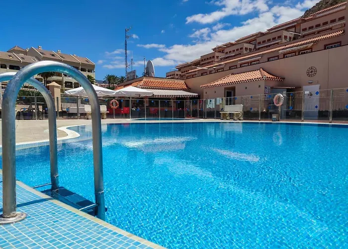 Апартаменты The Heights - Cristianos - Heated Pool - Wifi Free Лос Кристианос
