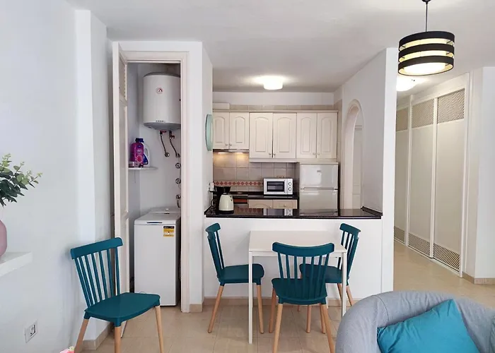 The Heights - Cristianos - Heated Pool - Wifi Free Апартаменты