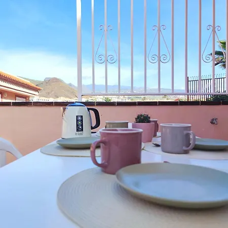Appartamento The Heights - Cristianos - Heated Pool - Wifi Free