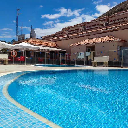 The Heights - Cristianos - Heated Pool - Wifi Free Lägenhet *