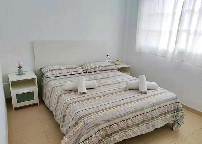 The Heights - Cristianos - Heated Pool - Wifi Free *